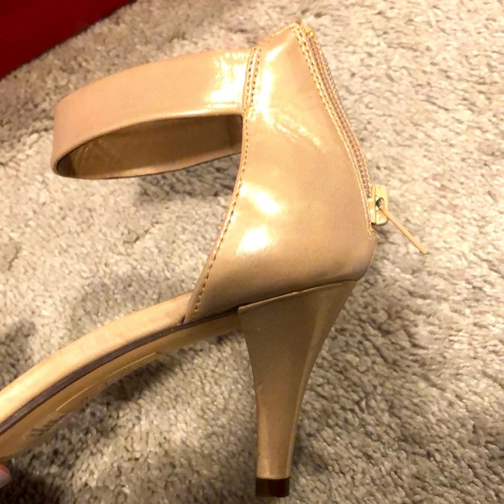Sandals - Picture 7 of 9